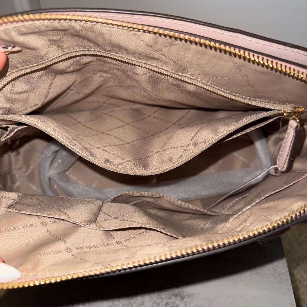 Light Pink Large Dome Satchel Michael Kors - Picture 9 of 11